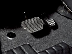 2012款 三厢 1.6L 手动 品尚型