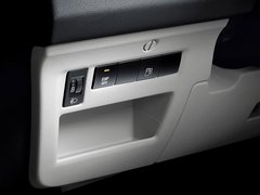 2012款 三厢 1.6L 手动 品尚型