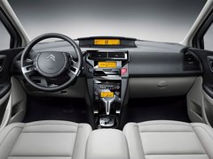 2012款 三厢 1.6L 手动 品尚型
