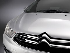 2012款 三厢 1.6L 手动 品尚型