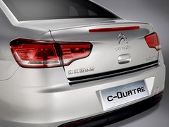 2012款 三厢 1.6L 手动 品尚型