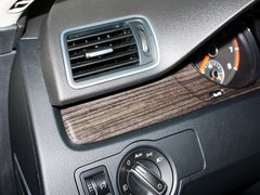 2012款 1.8TSI DSG 尊贵型(改款)