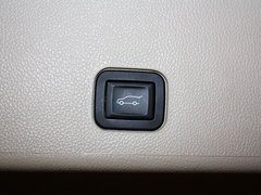 2012款 3.0 自动 精英型 5座