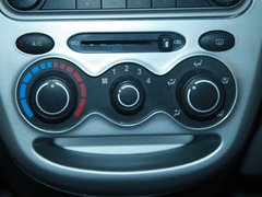 2012款 1.0L 手动 时尚版 国V