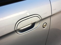 2012款 1.0L 手动 时尚版 国V