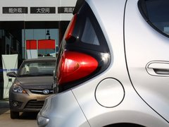 2012款 1.0L 手动 时尚版 国V