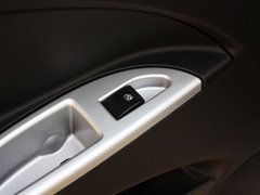 2012款 1.0L 手动 时尚版 国V