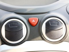 2012款 1.0L 手动 时尚版 国V