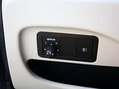 2012款 1.0L 手动 时尚版 国V