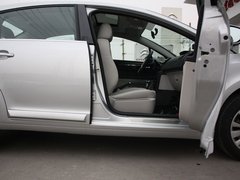 2012款 三厢 1.6L 自动 品享型