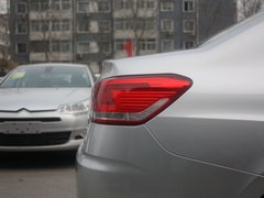 2012款 三厢 1.6L 自动 品享型