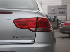2012款 三厢 1.6L 自动 品享型