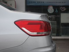 2012款 三厢 1.6L 自动 品享型