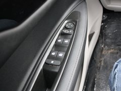 2012款 三厢 1.6L 自动 品享型