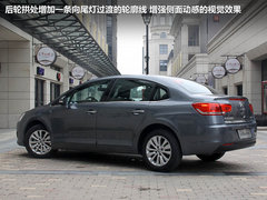 2012款 三厢 2.0L 自动 品驭型