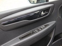2012款 三厢 2.0L 自动 品驭型