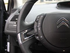 2012款 三厢 2.0L 自动 品驭型
