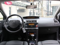 2012款 三厢 2.0L 自动 品驭型