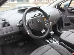 2012款 三厢 2.0L 自动 品驭型