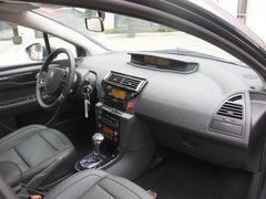 2012款 三厢 2.0L 自动 品驭型
