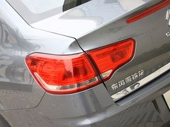 2012款 三厢 2.0L 自动 品驭型