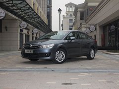 2012款 三厢 2.0L 自动 品驭型