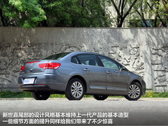2012款 三廂 2.0L 自動(dòng) 品馭型