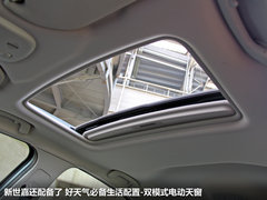 2012款 三廂 2.0L 自動(dòng) 品馭型