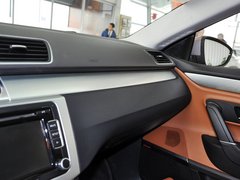 2012款 2.0TSI DSG 豪华型
