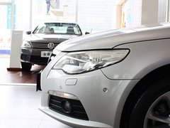 2012款 2.0TSI DSG 豪华型