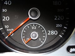 2012款 2.0TSI DSG 豪华型