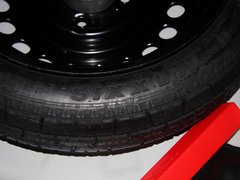 2012款 1.6L 手动 尊贵版