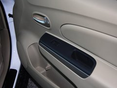 2012款 1.6L 手动 尊贵版