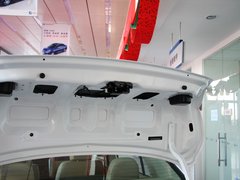 2012款 1.6L 手动 尊贵版