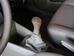 2012款 1.6L 手动 尊贵版