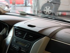 2012款 1.6L 手动 尊贵版