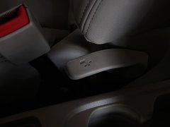 2012款 1.6L 手动 尊贵版