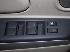 2012款 1.6L 自动 尊贵版