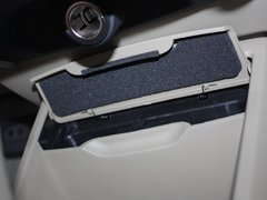 2012款 1.6L 自动 尊贵版