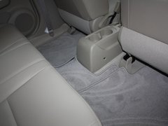 2012款 1.6L 自动 尊贵版