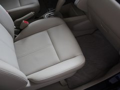 2012款 1.6L 自动 尊贵版