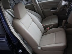 2012款 1.6L 自动 尊贵版