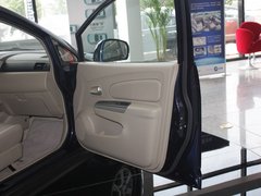2012款 1.6L 自动 尊贵版