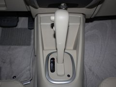 2012款 1.6L 自动 尊贵版