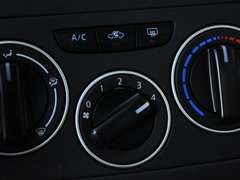 2012款 1.6L 自动 尊贵版