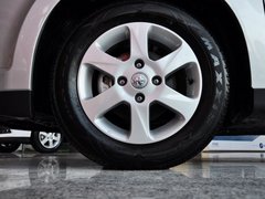 2012款 1.6L 自动 尊贵版