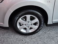 2012款 1.6L 自动 尊贵版