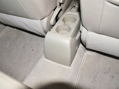 2012款 1.6L 自动 尊贵版