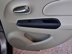 2012款 1.6L 自动 尊贵版
