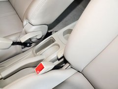2012款 1.6L 自动 尊贵版